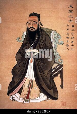 La philosophie de Confucius met l'accent sur la moralité personnelle et gouvernementale, l'exactitude des relations sociales, la justice et la sincérité. Ces valeurs ont pris de l'importance en Chine pendant la dynastie Han (206 BC – 220 AD). Les pensées de Confucius ont été développées en un système de philosophie connu sous le nom de Confucianisme. Il a été introduit en Europe par le jésuite italien Matteo Ricci, qui a été le premier à Latinise le nom de "Confucius". Ses enseignements peuvent être trouvés dans les Analectes de Confucius, une collection de brefs fragments aphoristiques, qui a été compilé plusieurs années après sa mort. Banque D'Images