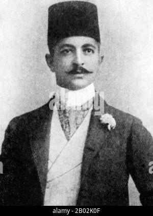 Ismail Enver Pasha (turc ottoman: اسماعیل انور پاشا; turc: İsmail Enver Paşa; 22 novembre 1881 – 4 août 1922), communément connu sous le nom d'Enver Pasha, était un officier militaire ottoman et un chef de la jeune Révolution Turque de 1908. Il a été le principal chef de l'Empire ottoman dans les guerres des Balkans et la première Guerre mondiale. Après le coup d'État ottoman de 1913, Enver Pasha est devenu ministre de la guerre de l'Empire ottoman, formant un tiers du triumvirat connu sous le nom De "Trois Pashas". (Avec Talaat Pasha et Djemal Pasha) qui a exercé une domination de fait sur l'Empire de 1913 à la fin de la première Guerre mondiale Banque D'Images