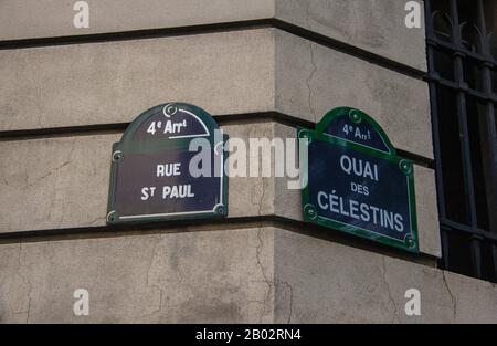 Rue Indiquant Le Marais, Paris Banque D'Images