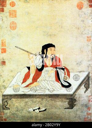 Zgigantesque Liang (ce 181-234) a été chancelier de Shu Han pendant la période Des Trois royaumes de l'histoire chinoise. Il est souvent reconnu comme le stratège le plus grand et le plus accompli de son époque. Souvent dépeint portant une robe et tenant un ventilateur fait de plumes de grue, Zénorme n'était pas seulement un stratège militaire important et un homme d'État; il était aussi un érudit et inventeur accompli. Sa réputation en tant qu'érudit intelligent et appris a augmenté même lorsqu'il vivait dans l'isolement relatif, lui gagnant le surnom de Wolong (littéralement Dragon Crouching). Zgigantesque est une famille composée de deux caractères peu commune nam Banque D'Images