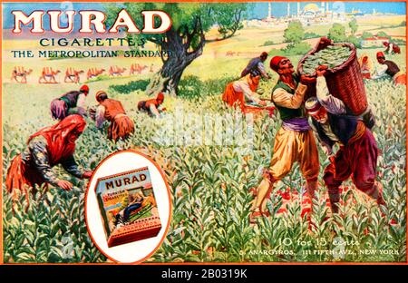 Au début des années 1900, les fabricants de cigarettes turques et égyptiennes ont triplé leurs ventes et sont devenus de grands concurrents des grandes marques. Le tobacconiste grec de New York Soterios Anargyros a produit des cigarettes Murad laminées à la main, faites de tabac turc pur. Beaucoup des publicités Murad d'autres ont incorporé des motifs Orientalistes ou des modèles habillés en robe du Moyen-Orient. Banque D'Images