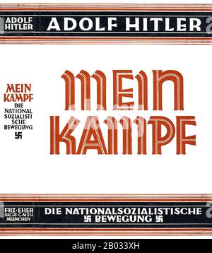 Mein Kampf est une autobiographie du leader socialiste national Adolf Hitler, dans laquelle il expose son idéologie politique et ses futurs plans pour l'Allemagne. Le volume 1 de Mein Kampf a été publié en 1925 et le volume 2 en 1926. Hitler a commencé à dicter le livre à Rudolf Hess (1894 - 1987) alors qu'il était emprisonné pour ce qu'il considérait comme des "crimes politiques" à la suite de son échec Putsch à Munich en novembre 1923. Bien que Hitler ait reçu de nombreux visiteurs au début, il se consacrait bientôt entièrement au livre. En 2016, après l'expiration du droit d'auteur détenu par le gouvernement de l'État bavarois, Mein Kampf l'était Banque D'Images