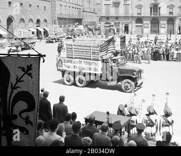 Le terme « pillage nazi » désigne le vol d'art et d'autres objets volés à la suite du pillage organisé des pays européens au moment du troisième Reich par des agents agissant au nom du parti nazi au pouvoir en Allemagne. Le pillage a eu lieu de 1933 jusqu'à la fin de la seconde Guerre mondiale, bien que la plupart des pleurs aient été acquis pendant la guerre. En plus de l'or, de l'argent et de la monnaie, des objets culturels d'une grande importance ont été volés, y compris des peintures, des céramiques, des livres et des trésors religieux. Bien que la plupart de ces articles aient été récupérés par les agents du programme Monuments, Beaux-Arts et Archives (MFAA), aff Banque D'Images