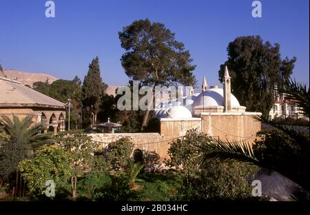 La Mosquée Tekkiye (aussi Takiyyeh AS-Sulaymaniyah, Takieh as-Sulaymaniyya) a été construite sur les ordres de Suleiman le Magnifique et conçu par l'architecte Mimar Sinan entre 1554 et 1560. Il a été décrit comme "le meilleur exemple à Damas de l'architecture ottomane". Banque D'Images