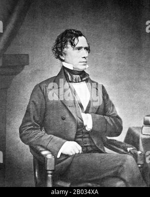 Franklin Pierce (23 novembre 1804 – 8 octobre 1869) était le 14 président des États-Unis (1853–1857). Pierce était un démocrate du nord qui considérait le mouvement abolitionniste comme une menace fondamentale pour l'unité de la nation. Ses actions de polarisation dans la défense et la signature de la loi Kansas–Nebraska et dans l'application de la loi fugitive sur les esclaves n'ont pas réussi à endiguer les conflits intersectoriels, établissant la scène de la sécession du Sud. Banque D'Images