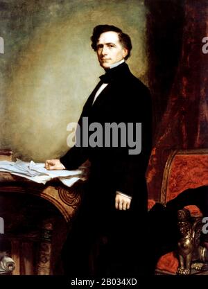 Franklin Pierce (23 novembre 1804 – 8 octobre 1869) était le 14 président des États-Unis (1853–1857). Pierce était un démocrate du nord qui considérait le mouvement abolitionniste comme une menace fondamentale pour l'unité de la nation. Ses actions de polarisation dans la défense et la signature de la loi Kansas–Nebraska et dans l'application de la loi fugitive sur les esclaves n'ont pas réussi à endiguer les conflits intersectoriels, établissant la scène de la sécession du Sud. Banque D'Images