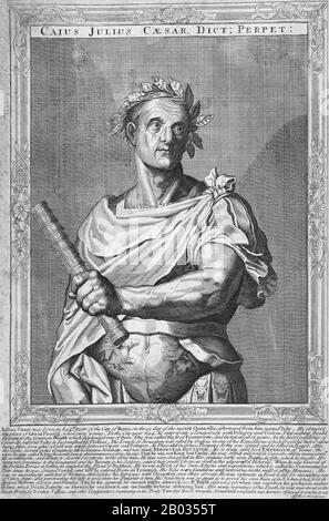 Né Gaius Julius Caesar (100-44 BCE), Julius Caesar était l'une des figures les plus tristement célèbres de l'histoire. Politicien romain, général et auteur, il a joué un rôle critique à la chute de la République romaine et a ouvert la voie à la montée de l'Empire romain. Son alliance politique aux côtés de Crassus et Pompey, d'abord formée en 60 BCE, dominerait la politique romaine pendant de nombreuses années. Ses victoires dans les guerres galloises ont étendu les territoires de la République jusqu'à la Manche et au Rhin, et il est devenu le premier général romain à construire un pont à travers le Rhin, ainsi qu'à commencer l'invasion o Banque D'Images