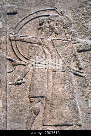 Nimrud est le nom arabe plus tard pour une ancienne ville assyrienne située à 30 kilomètres au sud de la ville de Mossoul dans les plaines de Ninive dans le nord de la Mésopotamie. C'était une grande ville assyrienne entre environ 1250 BCE et 610 BCE. Banque D'Images