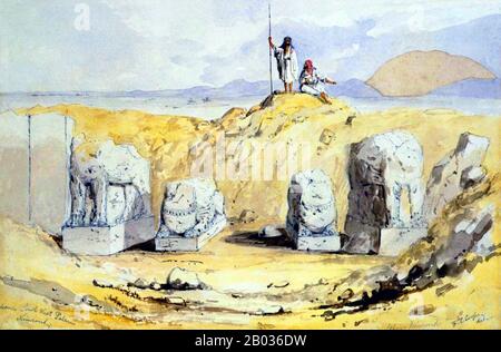 Nimrud est le nom arabe plus tard pour une ancienne ville assyrienne située à 30 kilomètres au sud de la ville de Mossoul dans les plaines de Ninive dans le nord de la Mésopotamie. C'était une grande ville assyrienne entre environ 1250 BCE et 610 BCE. Banque D'Images