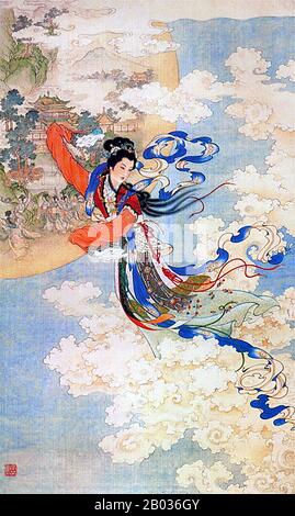 Chang'e ou Chang-o, connu à l'origine sous le nom de Heng'e, est la déesse chinoise de la lune. Il y a beaucoup de contes et de légendes sur elle dans la mythologie chinoise et la religion folklorique, impliquant habituellement son mari Houyi, l'élixir de la vie et de la lune, et représentant l'origine du Festival de la Lune de mi-automne. L'histoire générale va que dans le passé lointain, dix coups de soleil se sont levés dans le ciel pour brûler la terre et causer une grande calamité pour le peuple. Les coups de soleil étaient, dans certaines versions de l'histoire, les enfants de l'empereur Jade, et il envoya donc l'immortel archer Hou Yi pour arrêter leur faux-chef. Inst. Hou Yi Banque D'Images