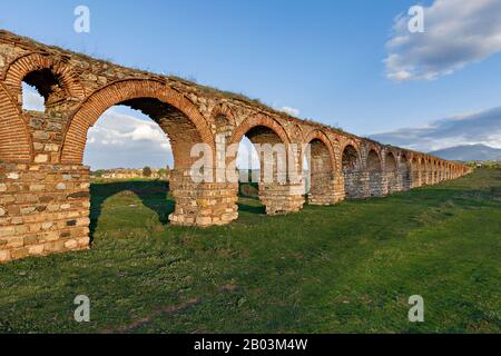 Aqueduc romain près de Skopje, Macédoine Banque D'Images