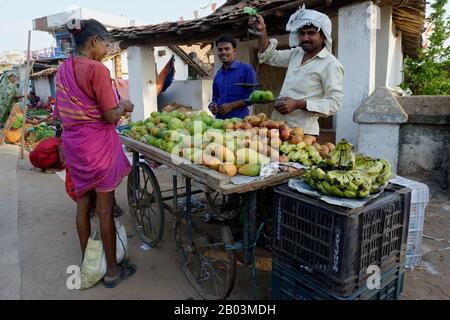 Marché de rue Kanha, État de Madhya Pradesh, Inde Banque D'Images