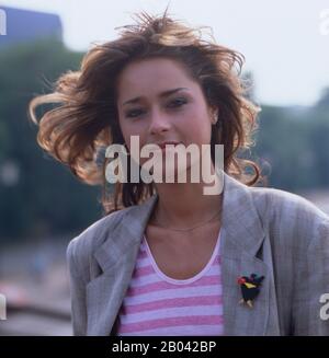 Porträtaufnahmen der Schauspielin Christina plate zum Film DIE SENKRECHTSTARTER, Deutschland Berlin 1988. Portraits de l'actrice Christina plate pour le film DIE SENKRECHTSTARTER, Allemagne Berlin 1988. Banque D'Images