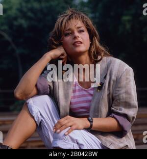 Porträtaufnahmen der Schauspielin Christina plate zum Film DIE SENKRECHTSTARTER, Deutschland Berlin 1988. Portraits de l'actrice Christina plate pour le film DIE SENKRECHTSTARTER, Allemagne Berlin 1988. Banque D'Images