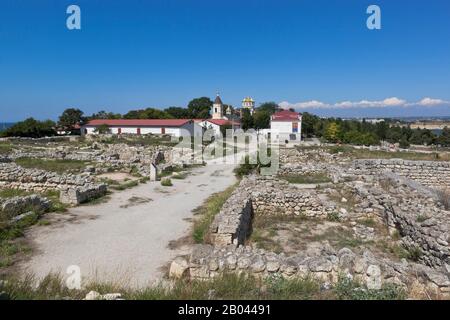 Sébastopol, Crimée, Russie - 26 juillet 2019: Vue sur les ruines de l'ancienne ville de Chersonesus à Sébastopol, Crimée Banque D'Images