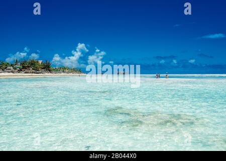 Vue sur l'océan à Nungwi, Zanzibar, Tanzanie, Afrique Banque D'Images