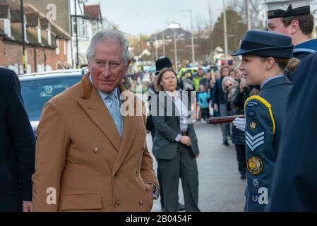 Stratford upon Avon Warwickshire Angleterre Royaume-Uni 18 février 2020 le prince Charles visite le Royal Shakespeare Theatre pendant les inondations Banque D'Images