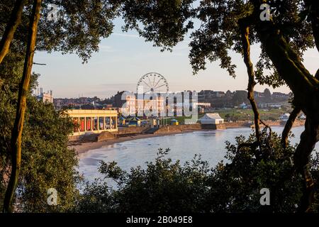 Barry Island le matin lumineux de novembre Banque D'Images