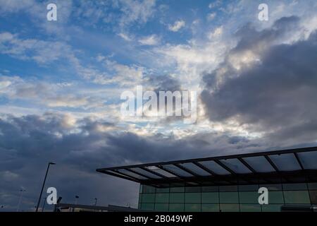 Vue extérieure de l'aéroport de Heathrow à Londres, Royaume-Uni Banque D'Images