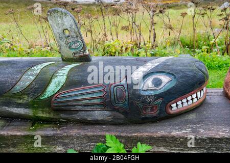 Tueur Tlingit totem sur l'île Chief Shakes, monument historique de la ville de Wrangell sur l'île Wrangell, forêt nationale de Tongass, Sud-est d'Al Banque D'Images