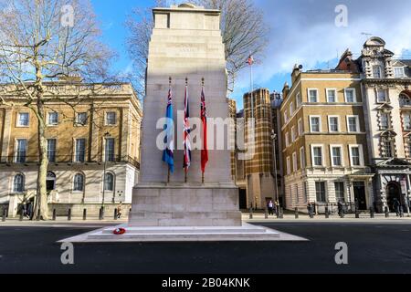 Monument commémoratif de guerre de la première Guerre mondiale du cénotaphe à Whitehall, Londres, Angleterre, Royaume-Uni Banque D'Images