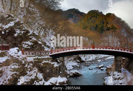 Pont sacré Shinkyo,Nikko, Japon Banque D'Images