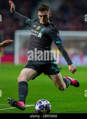 Le FC Andy Robertson de Liverpool a vu en action lors du match de la Ligue des Champions de l'UEFA, tour de 16 premières jambes entre l'Atletico de Madrid et le FC Liverpool au stade Wanda Metropolitano de Madrid.(score final; Atletico de Madrid 1:0 Liverpool FC) Banque D'Images