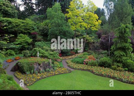 CANADA, C.-B., ÎLE DE VANCOUVER, JARDINS BUTCHART, JARDIN EN CONTREBAS Banque D'Images