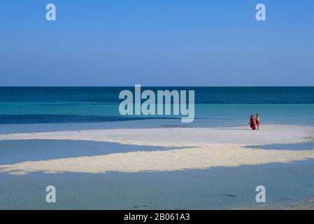 ÉTATS-UNIS, FLORIDE, GRANDE CLÉ EN PIN, BAHIA HONDA STATE PARK, LES GENS SUR LA PLAGE Banque D'Images