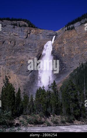 CANADA, COLOMBIE-BRITANNIQUE, PARC NATIONAL YOHO, CHUTES TAKAKKAW Banque D'Images