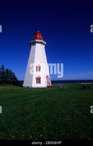 CANADA, ÎLE-DU-PRINCE-ÉDOUARD, PARC PROVINCIAL DE L'ÎLE PANMURE, PHARE Banque D'Images