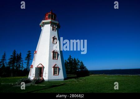 CANADA, ÎLE-DU-PRINCE-ÉDOUARD, PARC PROVINCIAL DE L'ÎLE PANMURE, PHARE Banque D'Images