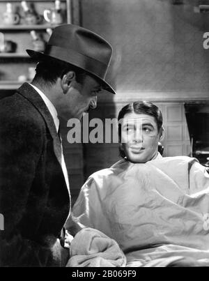 C. HENRY GORDON et PAUL Uni comme Tony Camonte à SCARFACE 1932 directeurs HOWARD HAWKS et RICHARD ROSSON roman Armitage Trail Screen histoire Ben Hecht producteur Howard Hughes The Caddo Company / United Artists Banque D'Images
