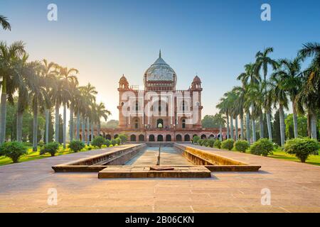 Tombe de Safdarjung à New Delhi, Inde. Il a été construit en 1754 dans le défunt Empire Mughal Banque D'Images