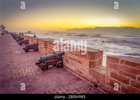 Essaouira, Maroc - Cons espagnols du 18ème siècle aux murs de la ville Banque D'Images