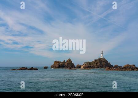 La Corbiere lighthouse, Jersey, Channel Islands, Royaume-Uni Banque D'Images