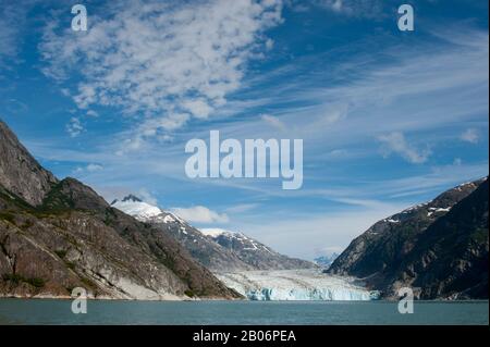 Avis de Dawes, un glacier des glaciers de marée, Endicott Arm, la Forêt Nationale Tongass, Alaska, USA Banque D'Images