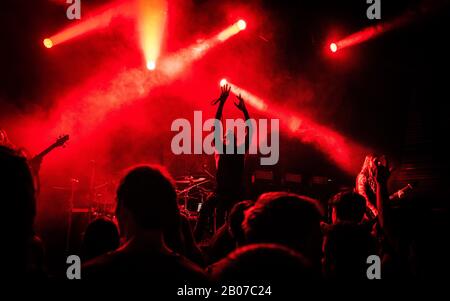Copenhague, Danemark. 16 février 2020. Le groupe américain deathcore Carnifex exécute un concert en direct à Amager Bio à Copenhague. Ici, le chanteur Scott Lewis est vu en direct sur scène. (Crédit Photo: Gonzales Photo - Joe Miller). Banque D'Images