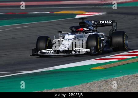 Montmelo, Barcelone - Espagne. 19 février 2020. Daniil Kvyat conduisant le (26) Scuderia AlphaTauri AT01 sur la piste pendant la première journée de F1 Winter Testing Credit: Marco Canoniero/Alay Live News Banque D'Images