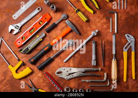 Vue de dessus des outils de travail à main ou des outils de construction 034 Banque D'Images