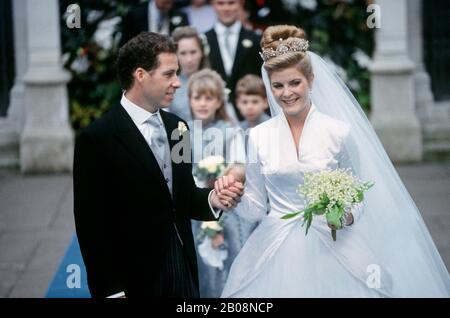 David Armstrong-Jones, Viscount Linley et Serena Armstrong-Jones, mariage Viscountess Linley le 8 octobre 1993 à l'église St. Margaret's, Westminster L. Banque D'Images