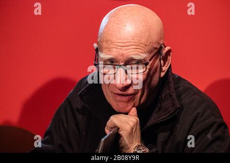 Le 19 février 2020, Lyon, Auvergne-Rhône-Alpes, France-Sebastiao Salgado était à Fnac Bellecour à Lyon pour une séance de signature. Banque D'Images