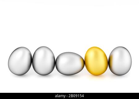 Rendu en relief - Carte Joyeuse de pâques: Un œuf d'or entre quatre oeufs d'argent de pâques dans une rangée isolée sur blanc. Espace de copie pour le message de pâques. Banque D'Images