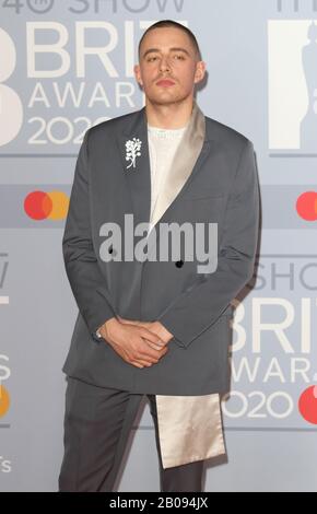 Dermot Kennedy assiste aux 40ème Brit Awards Red Carpet arrivées à l'O2 Arena de Londres. Banque D'Images