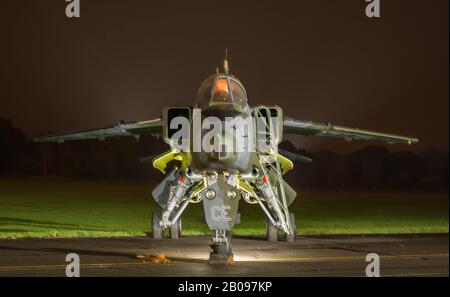 Nuit Shoot de tornades et d'avions jaguar à Raf Cosford. Banque D'Images