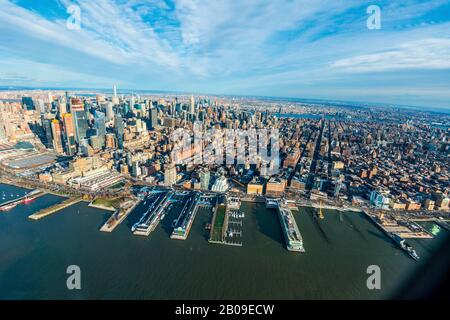 NEW YORK, USA - DEC 20, 2017 : Avis de Brooklyn à partir d'une hauteur. Banque D'Images