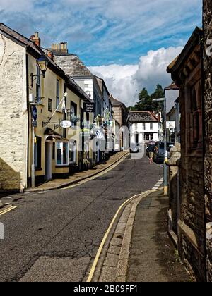 Lostwithiel (Cornouailles, Royaume-Uni) s'appelle Lostwydhyel à Cornish, « queue d'une zone boisée », à la tête de l'estuaire de la rivière Fowey. Banque D'Images