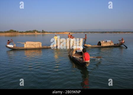 Lac Kaptai À Rangamati. Chittagong, Bangladesh. 2009. Banque D'Images