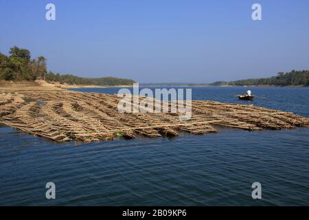 Lac Kaptai À Rangamati. Chittagong, Bangladesh. 2009. Banque D'Images