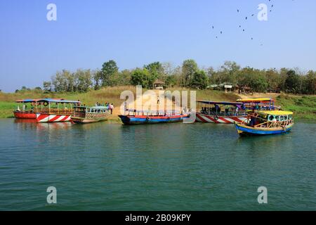 Lac Kaptai À Rangamati. Chittagong, Bangladesh. 2009. Banque D'Images